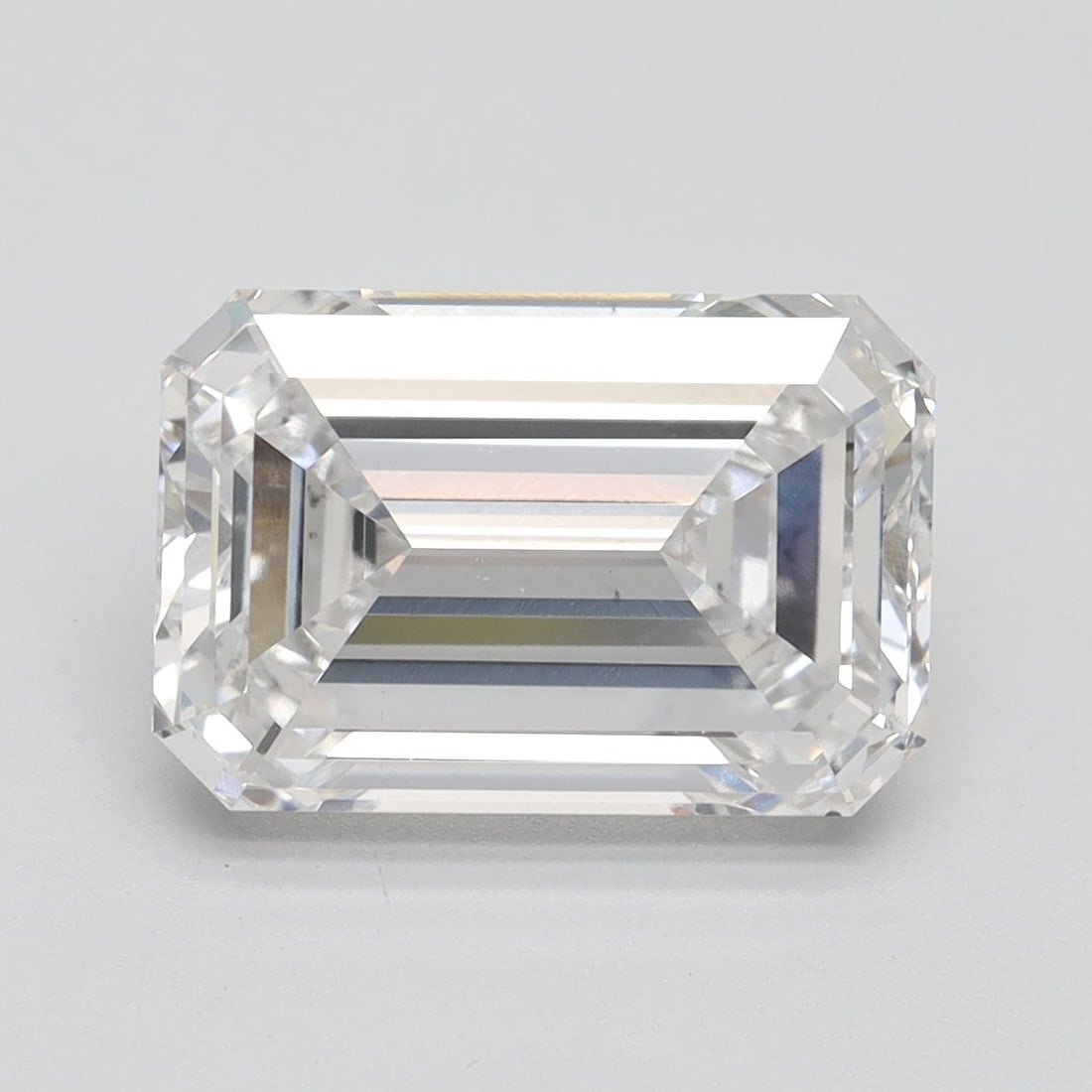 Loose Diamond - EMERALD 4.51ct D VS1: Loose Diamond - EMERALD 4.51ct D VS1 Source: This is a real non-mined Diamond that has been grown in a lab Shape: EMERALD Carats: 4.51 Color: D Clarity: VS1 Certification: IGI Video: