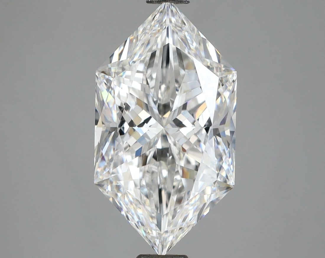 Loose Diamond - HEXAGONAL 3.43ct D VVS2: Loose Diamond - HEXAGONAL 3.43ct D VVS2 Source: This is a real non-mined Diamond that has been grown in a lab Shape: HEXAGONAL Carats: 3.43 Color: D Clarity: VVS2 Certification: IGI Video: