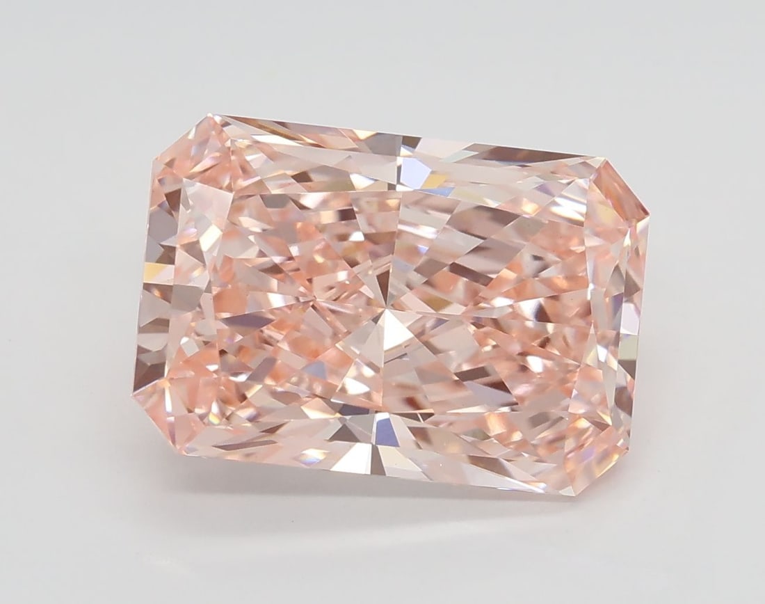 Loose Diamond - RADIANT 4.01ct Fancy Vivid Pink VS1: Loose Diamond - RADIANT 4.01ct Fancy Vivid Pink VS1 Source: This is a real non-mined Diamond that has been grown in a lab Shape: RADIANT Carats: 4.01 Color: Fancy Vivid Pink Certification: IGI Video: