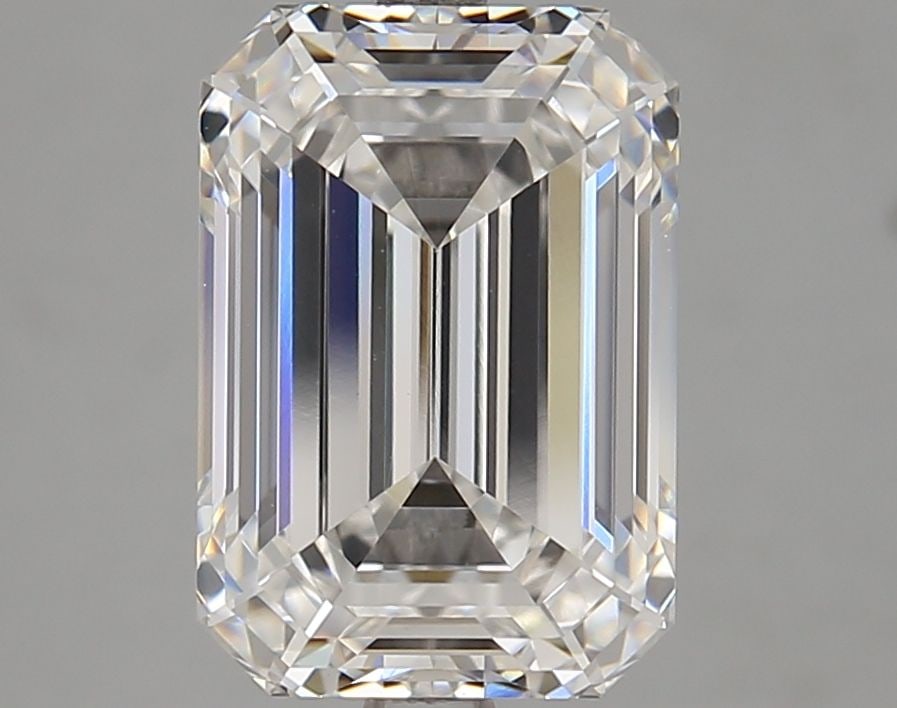 Loose Diamond - EMERALD 4.51ct F VVS2: Loose Diamond - EMERALD 4.51ct F VVS2 Source: This is a real non-mined Diamond that has been grown in a lab Shape: EMERALD Carats: 4.51 Color: F Clarity: VVS2 Certification: GIA Video: Video Link The