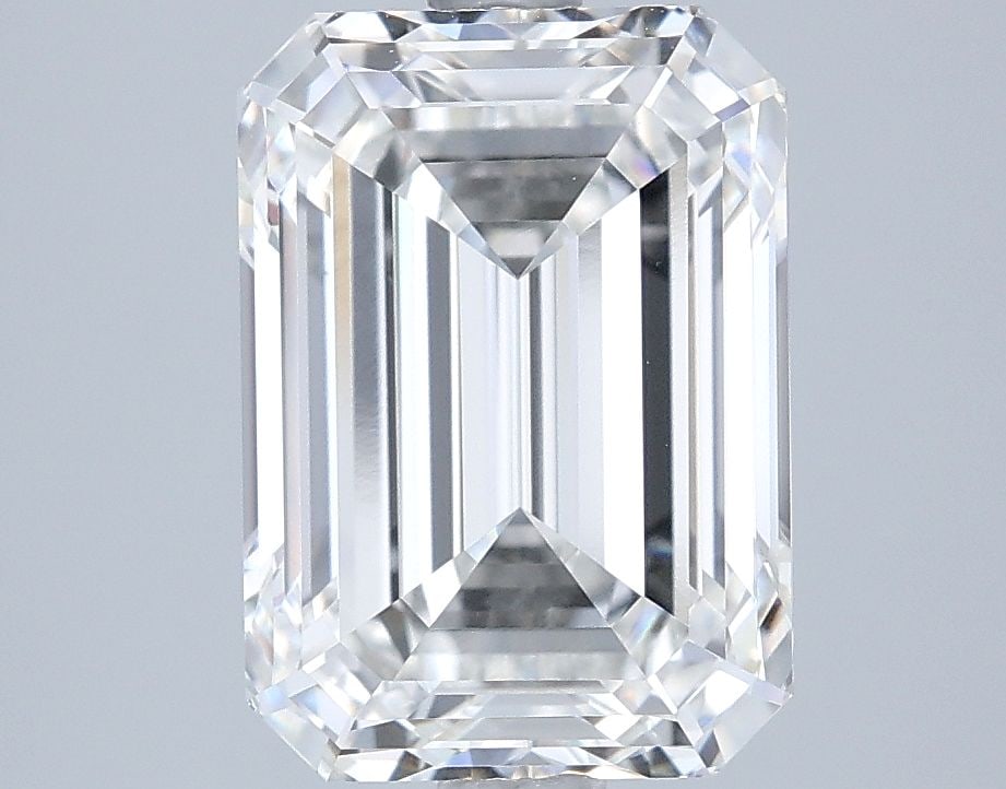 Loose Diamond - EMERALD 4.12ct G VS1: Loose Diamond - EMERALD 4.12ct G VS1 Source: This is a real non-mined Diamond that has been grown in a lab Shape: EMERALD Carats: 4.12 Color: G Clarity: VS1 Certification: GIA Video: Video Link The