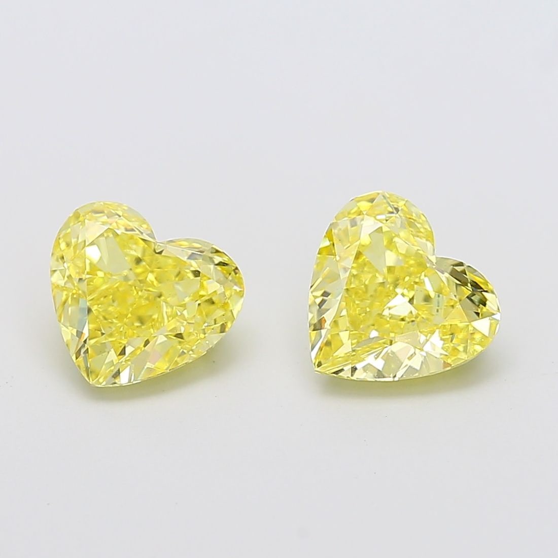 Loose Diamond - HEART 2.04ct Fancy Intense Yellow VS1: Loose Diamond - HEART 2.04ct Fancy Intense Yellow VS1 Source: This is a real non-mined Diamond that has been grown in a lab Shape: HEART Carats: 2.04 Color: Fancy Intense Yellow Certification: IGI