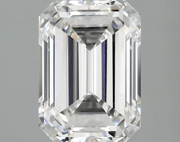 Loose Diamond - EMERALD 1.94ct E VS1: Loose Diamond - EMERALD 1.94ct E VS1 Source: This is a real non-mined Diamond that has been grown in a lab Shape: EMERALD Carats: 1.94 Color: E Clarity: VS1 Certification: IGI Video: Video Link The