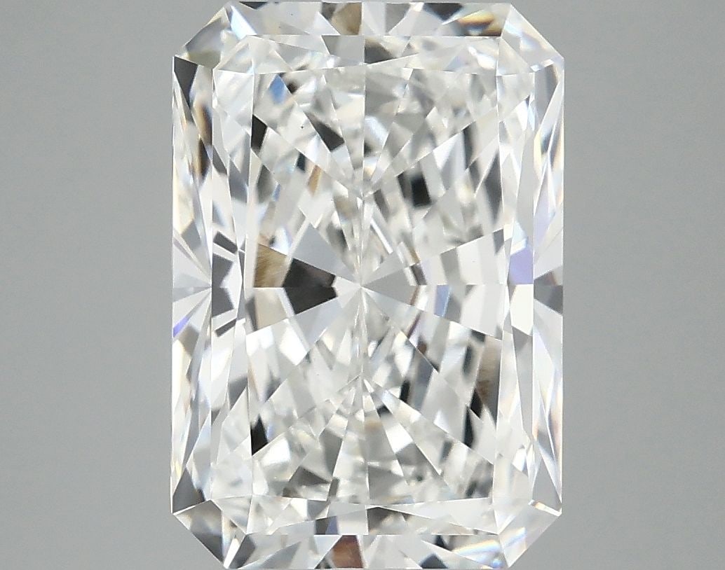 Loose Diamond - RADIANT 4.94ct F VVS2: Loose Diamond - RADIANT 4.94ct F VVS2 Source: This is a real non-mined Diamond that has been grown in a lab Shape: RADIANT Carats: 4.94 Color: F Clarity: VVS2 Certification: IGI Video: