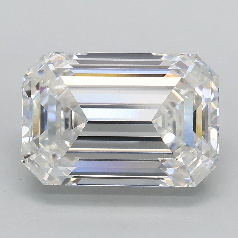 Loose Diamond - EMERALD 3.08ct E VS1: Loose Diamond - EMERALD 3.08ct E VS1 Source: This is a real non-mined Diamond that has been grown in a lab Shape: EMERALD Carats: 3.08 Color: E Clarity: VS1 Certification: IGI The Diamond Depot Guaran