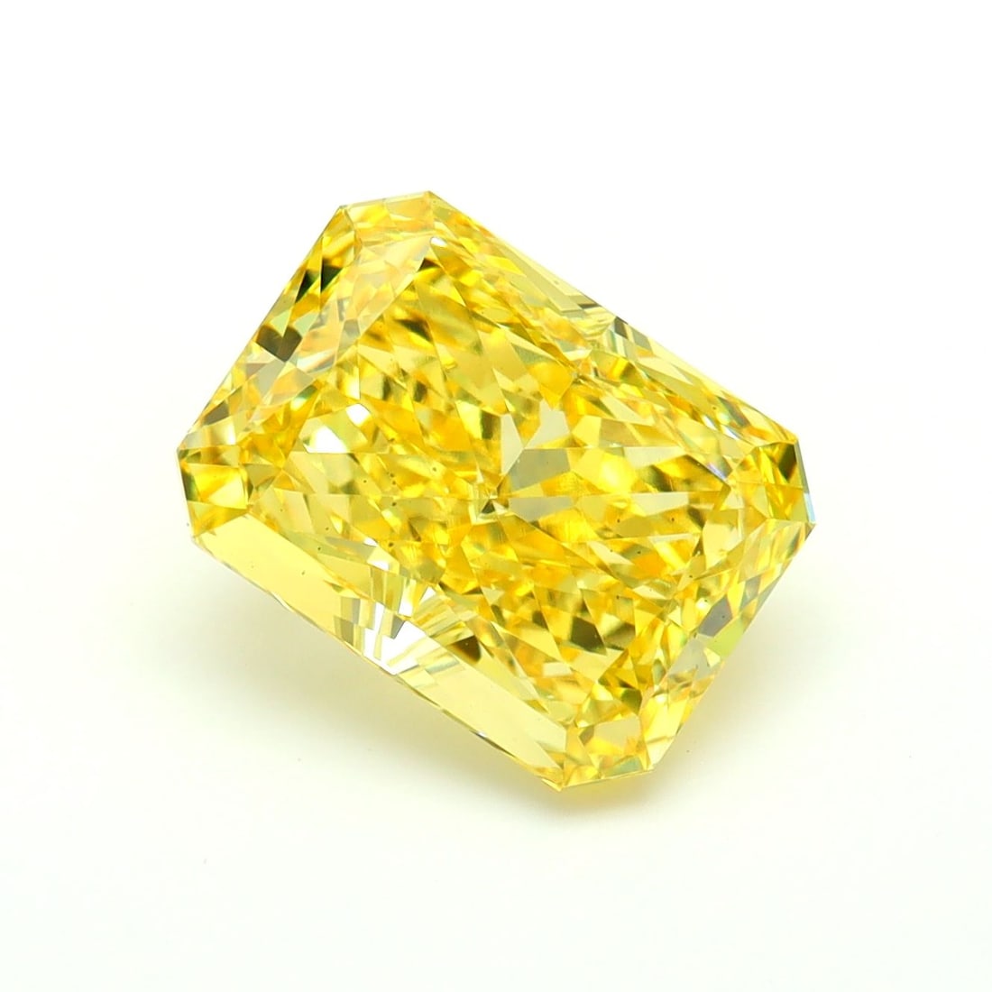 Loose Diamond - RADIANT 4.06ct Fancy Vivid Yellow VS2: Loose Diamond - RADIANT 4.06ct Fancy Vivid Yellow VS2 Source: This is a real non-mined Diamond that has been grown in a lab Shape: RADIANT Carats: 4.06 Color: Fancy Vivid Yellow Certification: IGI Vid