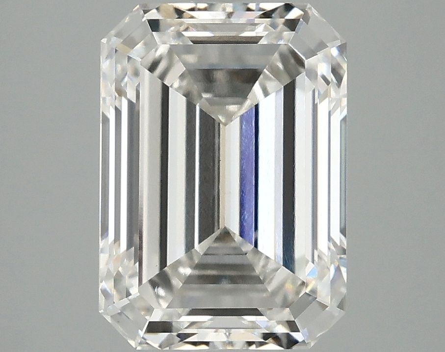 Loose Diamond - EMERALD 3.61ct G VS1: Loose Diamond - EMERALD 3.61ct G VS1 Source: This is a real non-mined Diamond that has been grown in a lab Shape: EMERALD Carats: 3.61 Color: G Clarity: VS1 Certification: IGI Video: