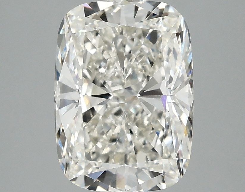 Loose Diamond - CUSHION MODIFIED 2.59ct G VVS2: Loose Diamond - CUSHION MODIFIED 2.59ct G VVS2 Source: This is a real non-mined Diamond that has been grown in a lab Shape: CUSHION MODIFIED Carats: 2.59 Color: G Clarity: VVS2 Certification: IGI
