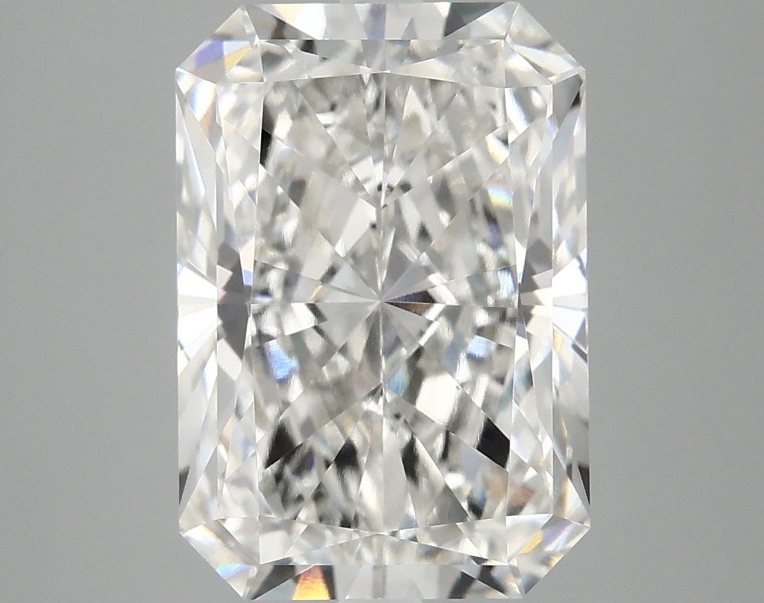 Loose Diamond - RADIANT 5.09ct G VVS2: Loose Diamond - RADIANT 5.09ct G VVS2 Source: This is a real non-mined Diamond that has been grown in a lab Shape: RADIANT Carats: 5.09 Color: G Clarity: VVS2 Certification: IGI Video: Video Link The