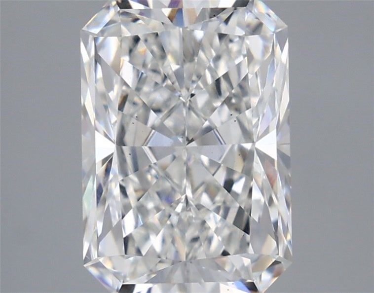 Loose Diamond - RADIANT 3.9ct E VS2: Loose Diamond - RADIANT 3.9ct E VS2 Source: This is a real non-mined Diamond that has been grown in a lab Shape: RADIANT Carats: 3.9 Color: E Clarity: VS2 Certification: IGI Video: