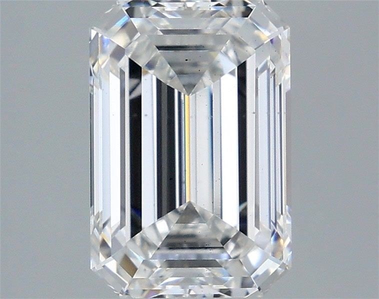 Loose Diamond - EMERALD 3.02ct E VS2: Loose Diamond - EMERALD 3.02ct E VS2 Source: This is a real non-mined Diamond that has been grown in a lab Shape: EMERALD Carats: 3.02 Color: E Clarity: VS2 Certification: IGI Video: