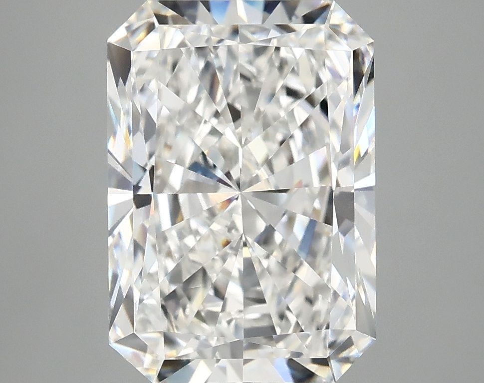 Loose Diamond - RADIANT 4.16ct E VVS2: Loose Diamond - RADIANT 4.16ct E VVS2 Source: This is a real non-mined Diamond that has been grown in a lab Shape: RADIANT Carats: 4.16 Color: E Clarity: VVS2 Certification: IGI Video: Video Link The