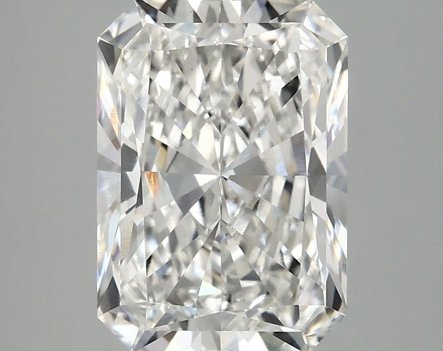 Loose Diamond - RADIANT 3.08ct F VS1: Loose Diamond - RADIANT 3.08ct F VS1 Source: This is a real non-mined Diamond that has been grown in a lab Shape: RADIANT Carats: 3.08 Color: F Clarity: VS1 Certification: IGI Video: Video Link The