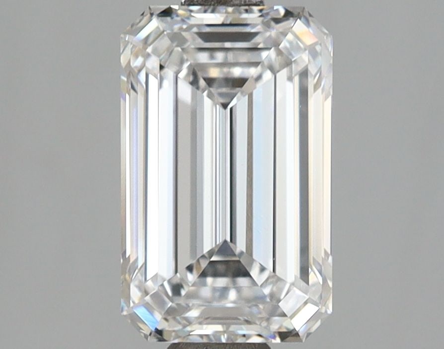 Loose Diamond - EMERALD 1.99ct D VVS1: Loose Diamond - EMERALD 1.99ct D VVS1 Source: This is a real non-mined Diamond that has been grown in a lab Shape: EMERALD Carats: 1.99 Color: D Clarity: VVS1 Certification: IGI Video: