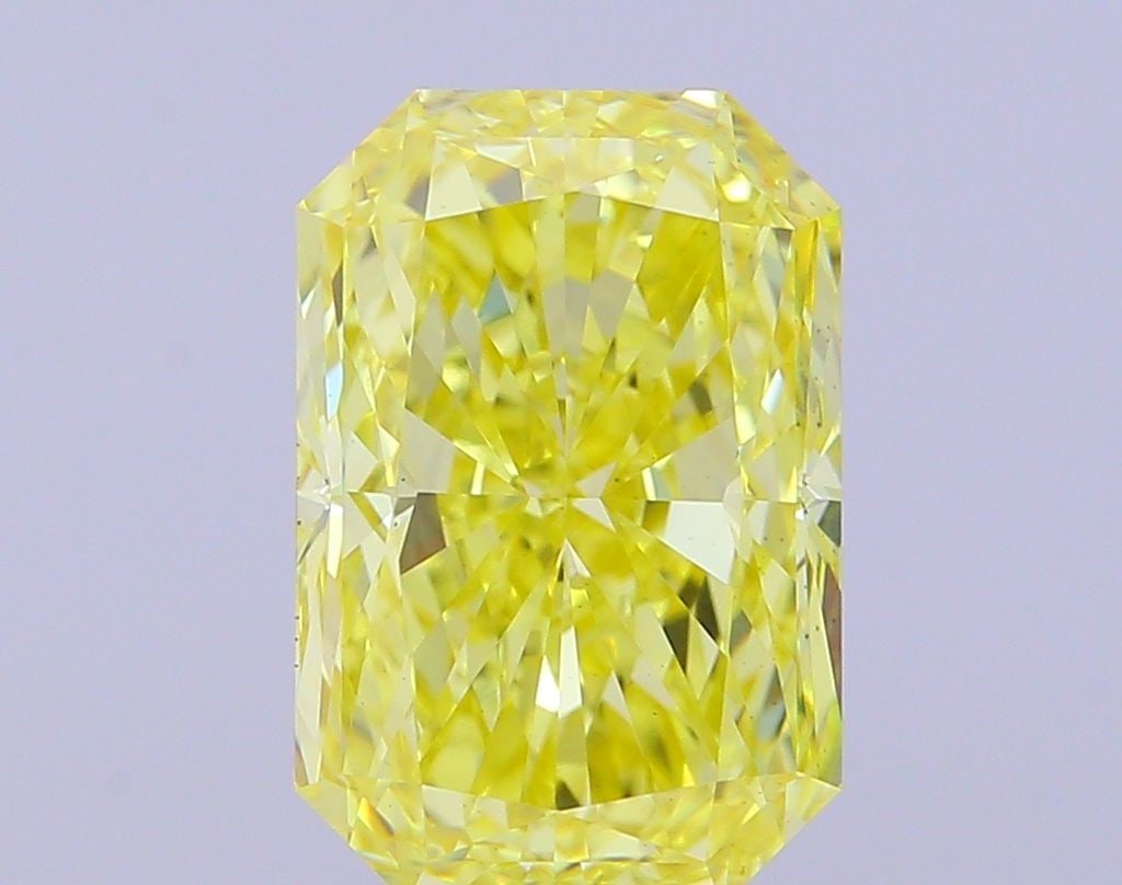Loose Diamond - RADIANT 4.61ct Fancy Vivid Yellow VS1: Loose Diamond - RADIANT 4.61ct Fancy Vivid Yellow VS1 Source: This is a real non-mined Diamond that has been grown in a lab Shape: RADIANT Carats: 4.61 Color: Fancy Vivid Yellow Certification: IGI Vid