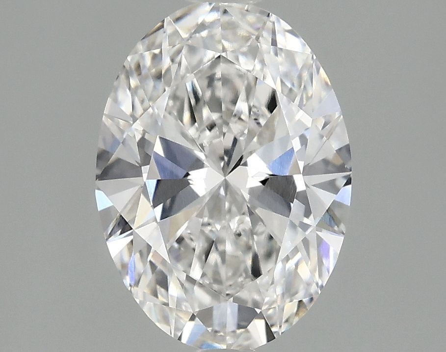 Loose Diamond - OVAL 1.47ct E VS1: Loose Diamond - OVAL 1.47ct E VS1 Source: This is a real non-mined Diamond that has been grown in a lab Shape: OVAL Carats: 1.47 Color: E Clarity: VS1 Certification: IGI Video: