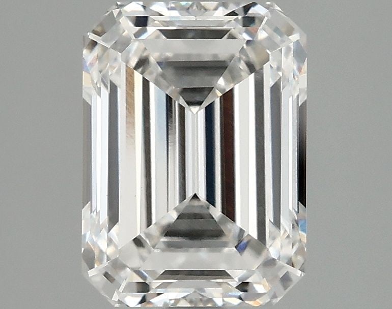 Loose Diamond - EMERALD 2.47ct F VVS2: Loose Diamond - EMERALD 2.47ct F VVS2 Source: This is a real non-mined Diamond that has been grown in a lab Shape: EMERALD Carats: 2.47 Color: F Clarity: VVS2 Certification: IGI Video: