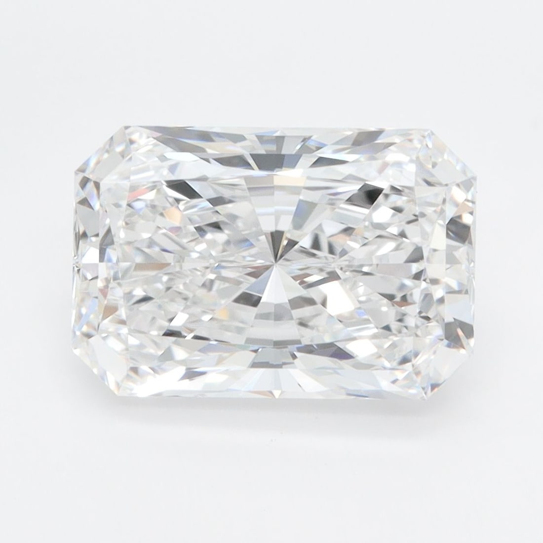 Loose Diamond - RADIANT 3.75ct D VVS1: Loose Diamond - RADIANT 3.75ct D VVS1 Source: This is a real non-mined Diamond that has been grown in a lab Shape: RADIANT Carats: 3.75 Color: D Clarity: VVS1 Certification: GIA Video:
