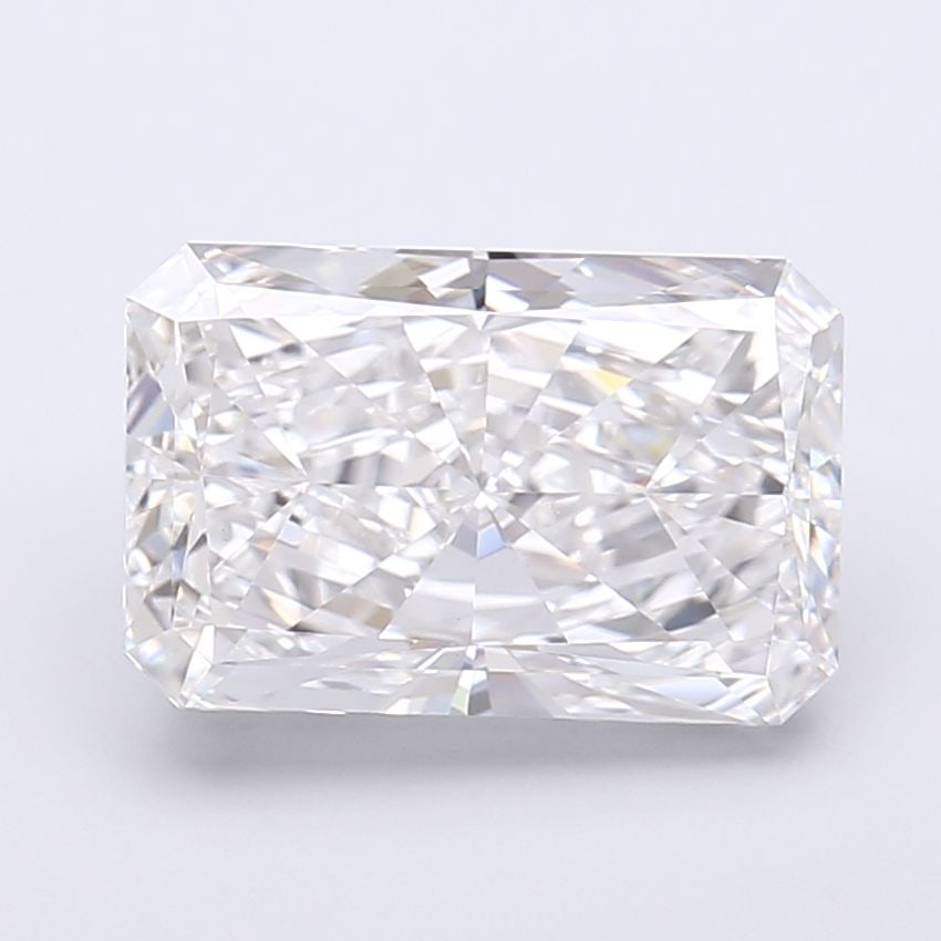 Loose Diamond - RADIANT 4.0ct E VVS2: Loose Diamond - RADIANT 4.0ct E VVS2 Source: This is a real non-mined Diamond that has been grown in a lab Shape: RADIANT Carats: 4.0 Color: E Clarity: VVS2 Certification: IGI Video: