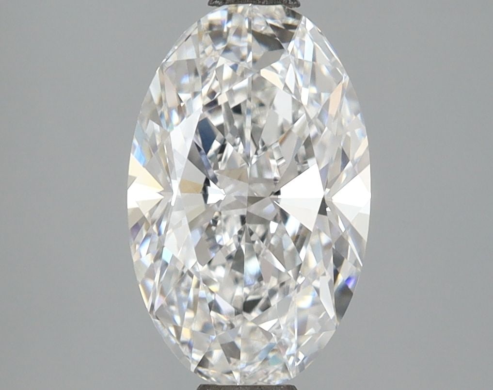 Loose Diamond - OVAL 2.07ct D VVS2: Loose Diamond - OVAL 2.07ct D VVS2 Source: This is a real non-mined Diamond that has been grown in a lab Shape: OVAL Carats: 2.07 Color: D Clarity: VVS2 Certification: IGI Video: