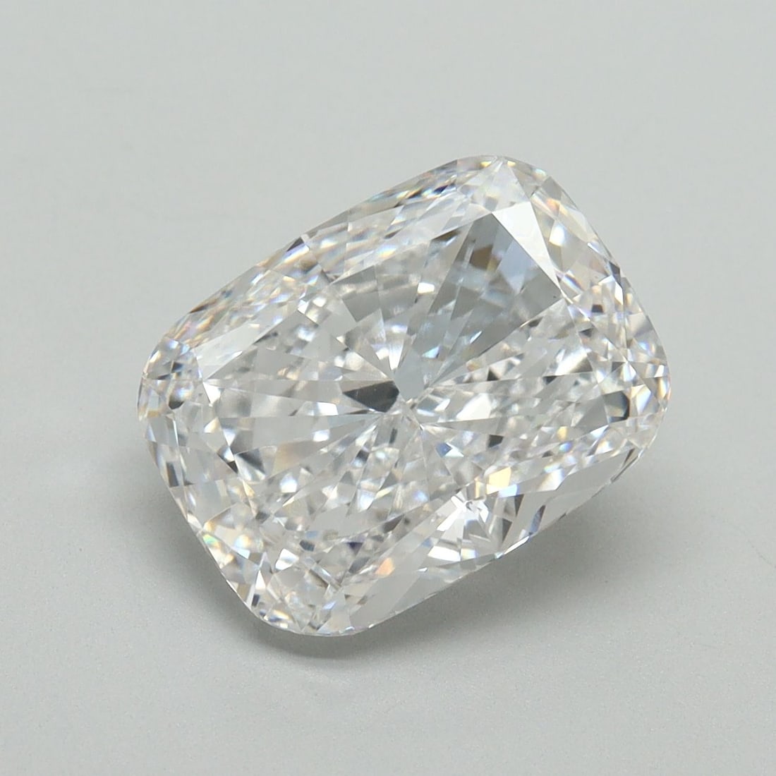 Loose Diamond - CUSHION MODIFIED 4.01ct D VS1: Loose Diamond - CUSHION MODIFIED 4.01ct D VS1 Source: This is a real non-mined Diamond that has been grown in a lab Shape: CUSHION MODIFIED Carats: 4.01 Color: D Clarity: VS1 Certification: IGI Video: