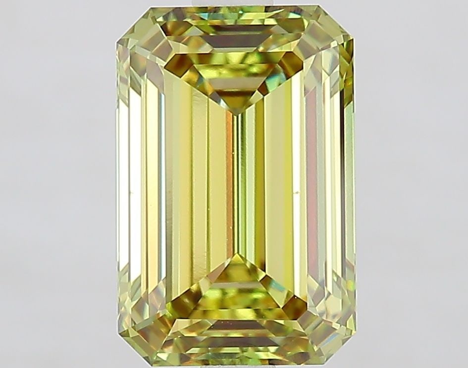 Loose Diamond - EMERALD 2.9ct Fancy Vivid Green VVS2: Loose Diamond - EMERALD 2.9ct Fancy Vivid Green VVS2 Source: This is a real non-mined Diamond that has been grown in a lab Shape: EMERALD Carats: 2.9 Color: Fancy Vivid Green Certification: IGI Video: