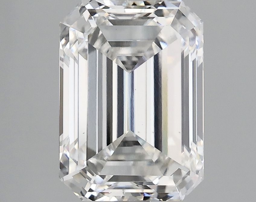 Loose Diamond - EMERALD 3.1ct E VS1: Loose Diamond - EMERALD 3.1ct E VS1 Source: This is a real non-mined Diamond that has been grown in a lab Shape: EMERALD Carats: 3.1 Color: E Clarity: VS1 Certification: IGI Video: Video Link The