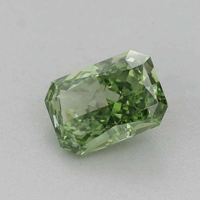 Loose Diamond - RADIANT 0.59ct Fancy Vivid Green VVS2: Loose Diamond - RADIANT 0.59ct Fancy Vivid Green VVS2 Source: This is a real non-mined Diamond that has been grown in a lab Shape: RADIANT Carats: 0.59 Color: Fancy Vivid Green Certification: IGI Vide