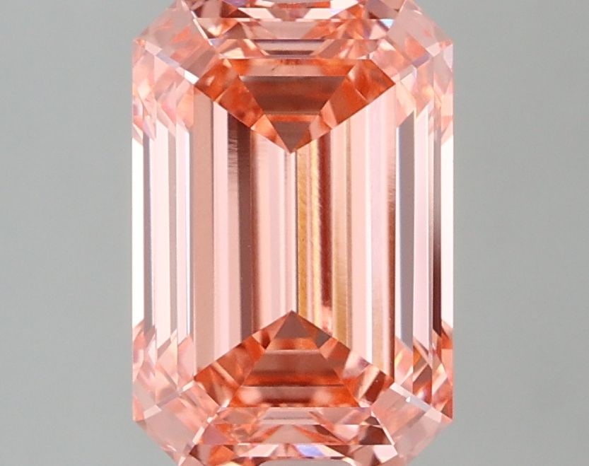 Loose Diamond - EMERALD 3.04ct Fancy Vivid Pink VS1: Loose Diamond - EMERALD 3.04ct Fancy Vivid Pink VS1 Source: This is a real non-mined Diamond that has been grown in a lab Shape: EMERALD Carats: 3.04 Color: Fancy Vivid Pink Certification: IGI Video: