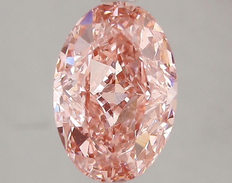 Loose Diamond - OVAL 3.02ct Fancy Vivid Pink VS1: Loose Diamond - OVAL 3.02ct Fancy Vivid Pink VS1 Source: This is a real non-mined Diamond that has been grown in a lab Shape: OVAL Carats: 3.02 Color: Fancy Vivid Pink Certification: IGI Video: