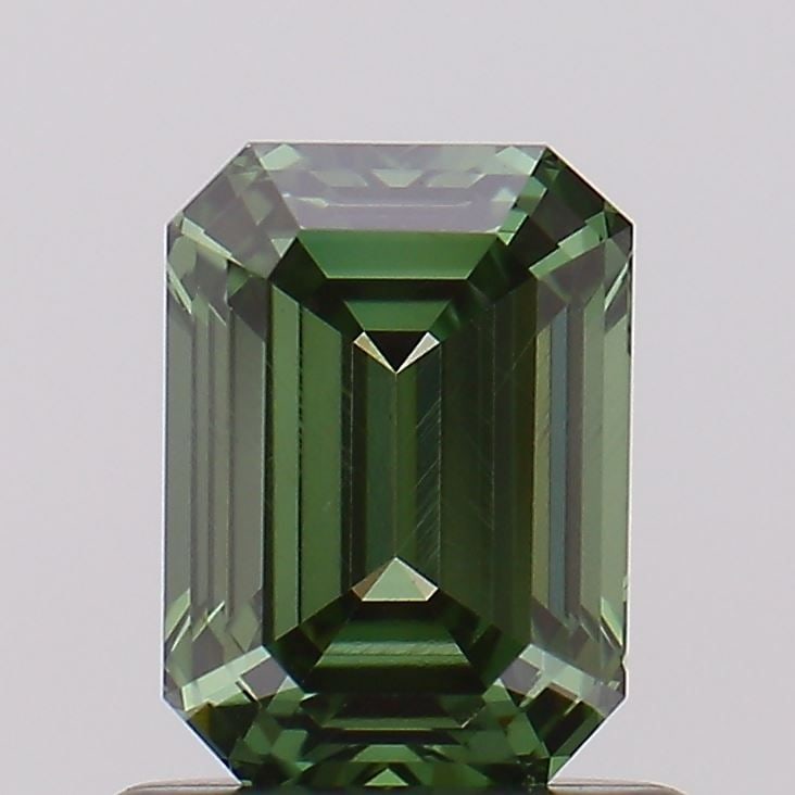 Loose Diamond - EMERALD 0.84ct Fancy Vivid Green VS1: Loose Diamond - EMERALD 0.84ct Fancy Vivid Green VS1 Source: This is a real non-mined Diamond that has been grown in a lab Shape: EMERALD Carats: 0.84 Color: Fancy Vivid Green Certification: NONE Vide