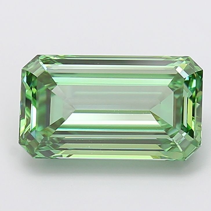 Loose Diamond - EMERALD 5.02ct Fancy Vivid Green VVS1: Loose Diamond - EMERALD 5.02ct Fancy Vivid Green VVS1 Source: This is a real non-mined Diamond that has been grown in a lab Shape: EMERALD Carats: 5.02 Color: Fancy Vivid Green Certification: IGI Vide