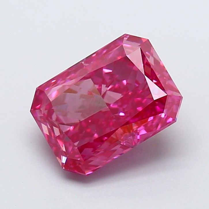 Loose Diamond - RADIANT 2.52ct Fancy Vivid Pink VS2: Loose Diamond - RADIANT 2.52ct Fancy Vivid Pink VS2 Source: This is a real non-mined Diamond that has been grown in a lab Shape: RADIANT Carats: 2.52 Color: Fancy Vivid Pink Certification: IGI Video: