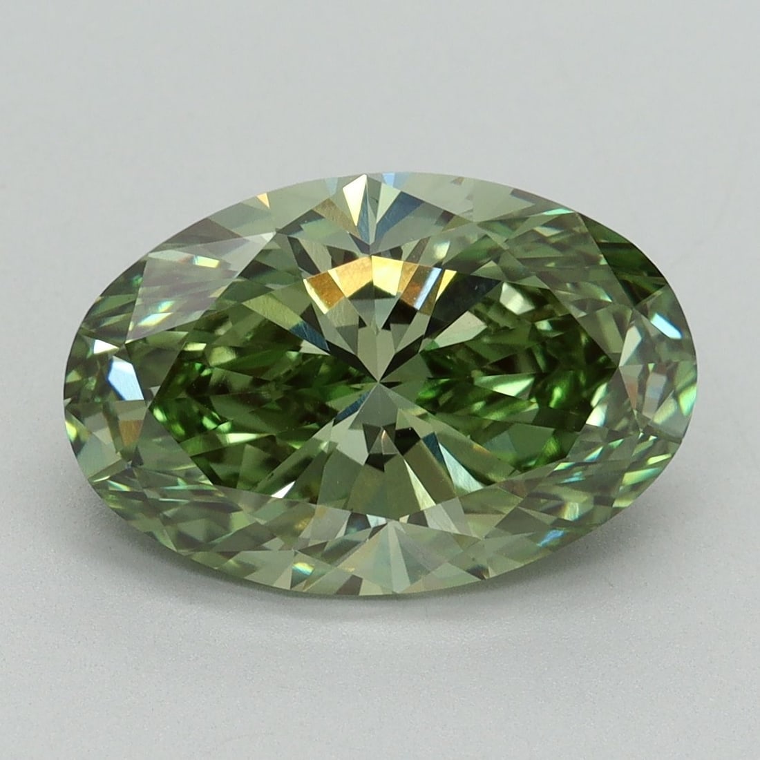Loose Diamond - OVAL 4.23ct Fancy Vivid Green VS1: Loose Diamond - OVAL 4.23ct Fancy Vivid Green VS1 Source: This is a real non-mined Diamond that has been grown in a lab Shape: OVAL Carats: 4.23 Color: Fancy Vivid Green Certification: IGI Video:
