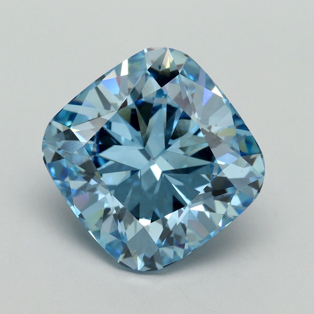 Loose Diamond - CUSHION BRILLIANT 10.04ct Fancy Vivid Blue VS1: Loose Diamond - CUSHION BRILLIANT 10.04ct Fancy Vivid Blue VS1 Source: This is a real non-mined Diamond that has been grown in a lab Shape: CUSHION BRILLIANT Carats: 10.04 Color: Fancy Vivid Blue Cert