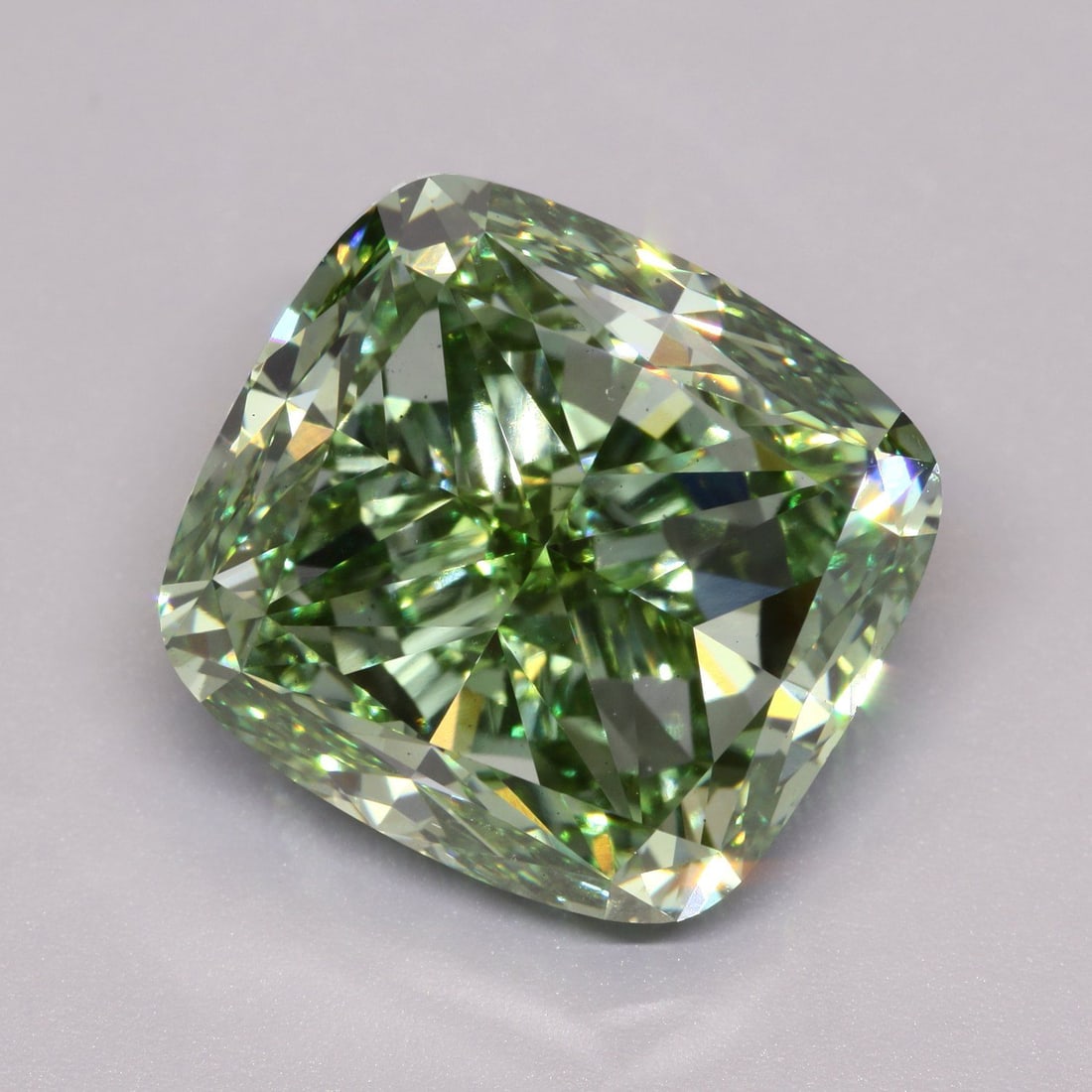 Loose Diamond - CUSHION MODIFIED 20.01ct Fancy Vivid Green VS2: Loose Diamond - CUSHION MODIFIED 20.01ct Fancy Vivid Green VS2 Source: This is a real non-mined Diamond that has been grown in a lab Shape: CUSHION MODIFIED Carats: 20.01 Color: Fancy Vivid Green Cert