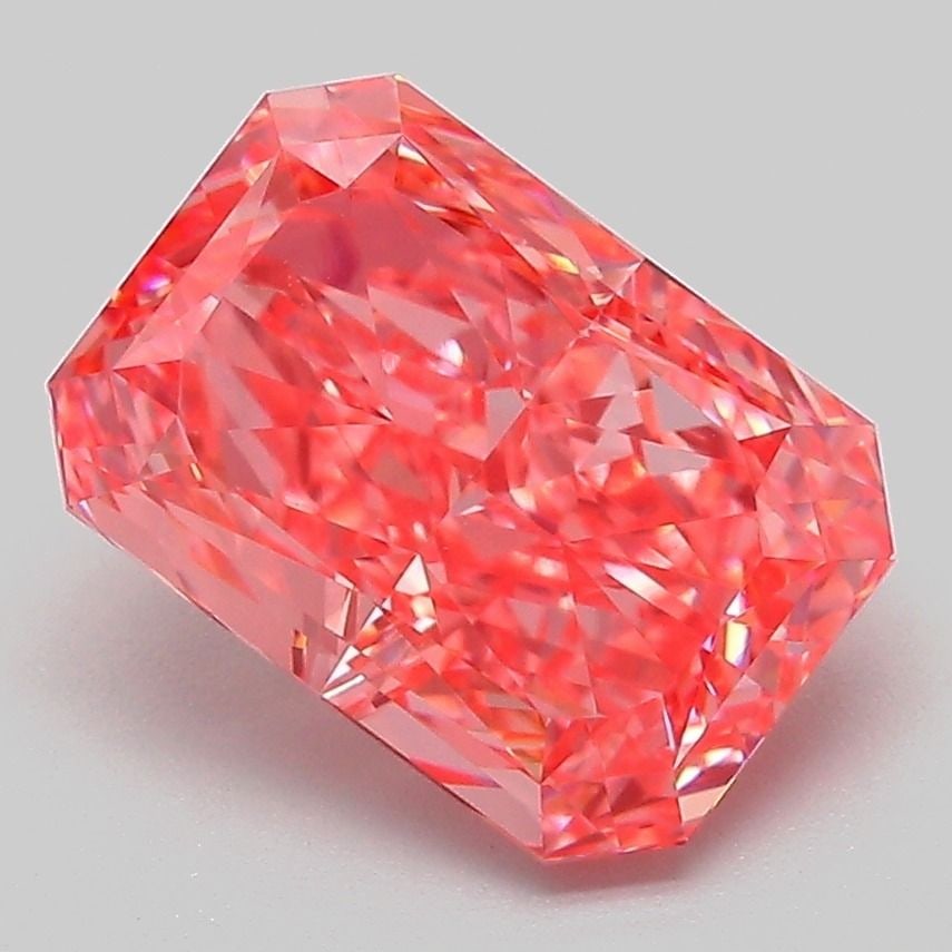 Loose Diamond - RADIANT 3.1ct Fancy Vivid Pink VVS2: Loose Diamond - RADIANT 3.1ct Fancy Vivid Pink VVS2 Source: This is a real non-mined Diamond that has been grown in a lab Shape: RADIANT Carats: 3.1 Color: Fancy Vivid Pink Certification: IGI The Diam