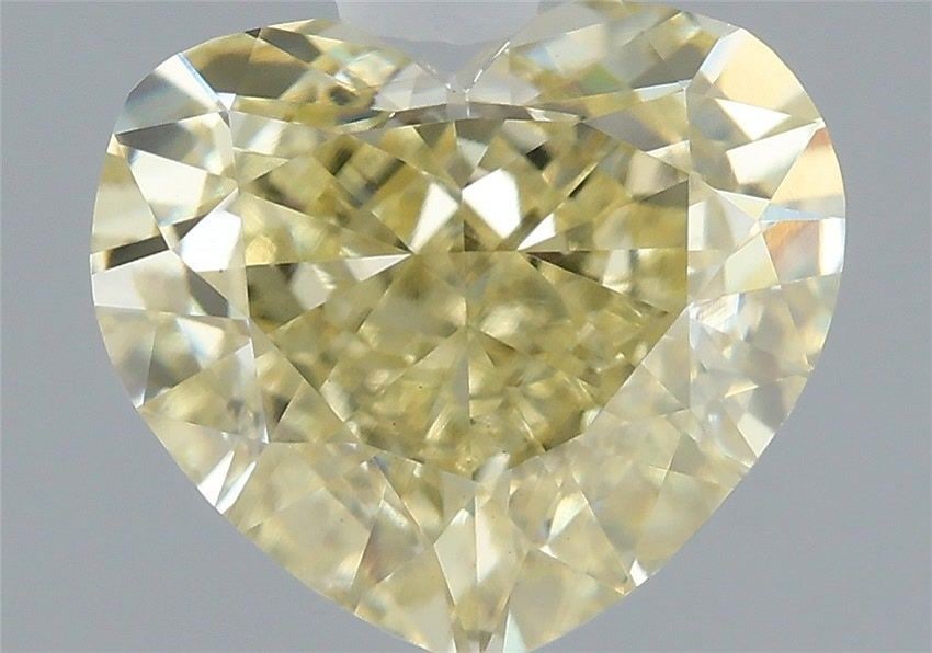 Loose Diamond - HEART 2.5ct Fancy Yellow VVS2: Loose Diamond - HEART 2.5ct Fancy Yellow VVS2 Source: This is a real non-mined Diamond that has been grown in a lab Shape: HEART Carats: 2.5 Color: Fancy Yellow Certification: IGI Video:
