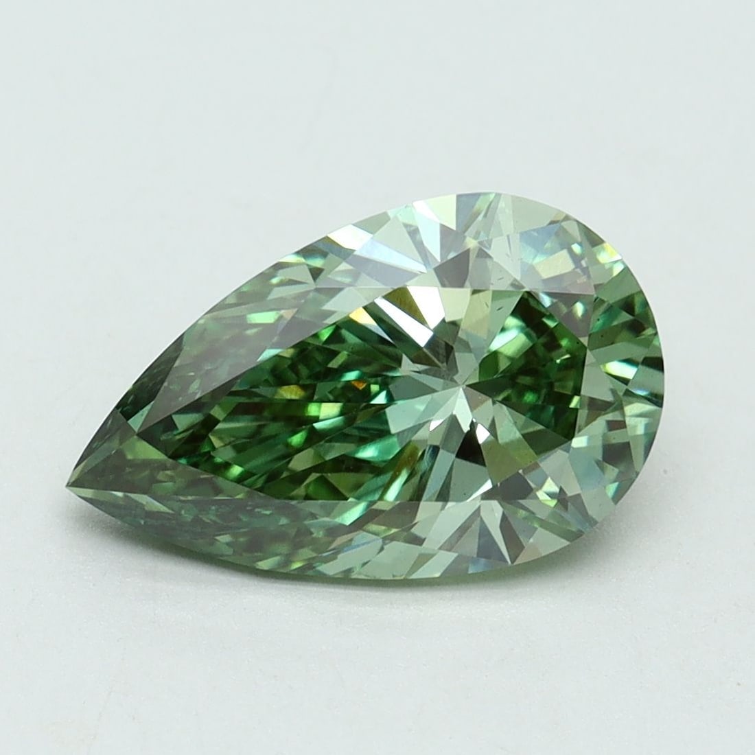 Loose Diamond - PEAR 2.5ct Fancy Vivid Green VS2: Loose Diamond - PEAR 2.5ct Fancy Vivid Green VS2 Source: This is a real non-mined Diamond that has been grown in a lab Shape: PEAR Carats: 2.5 Color: Fancy Vivid Green Certification: IGI Video: