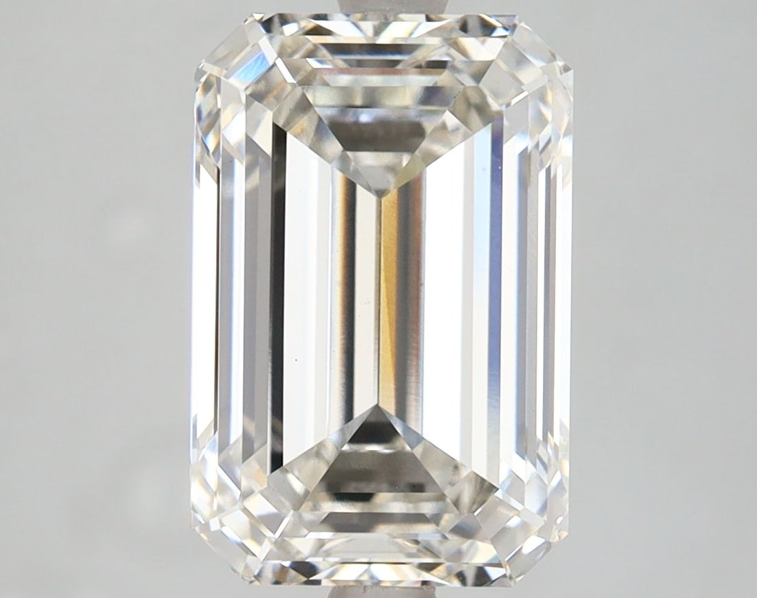 Loose Diamond - EMERALD 5.03ct Fancy Intense Blue VS1: Loose Diamond - EMERALD 5.03ct Fancy Intense Blue VS1 Source: This is a real non-mined Diamond that has been grown in a lab Shape: EMERALD Carats: 5.03 Color: Fancy Intense Blue Certification: IGI Vid