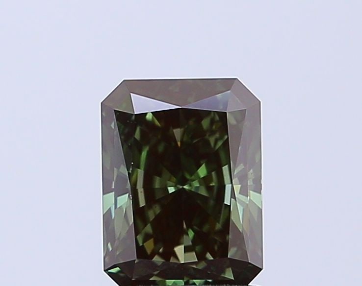 Loose Diamond - RADIANT 1.54ct Fancy Vivid Green VS1: Loose Diamond - RADIANT 1.54ct Fancy Vivid Green VS1 Source: This is a real non-mined Diamond that has been grown in a lab Shape: RADIANT Carats: 1.54 Color: Fancy Vivid Green Certification: IGI Video