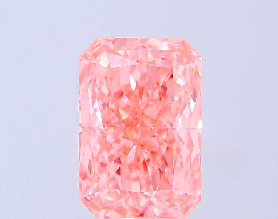 Loose Diamond - RADIANT 3.69ct Fancy Vivid Pink VS1: Loose Diamond - RADIANT 3.69ct Fancy Vivid Pink VS1 Source: This is a real non-mined Diamond that has been grown in a lab Shape: RADIANT Carats: 3.69 Color: Fancy Vivid Pink Certification: IGI Video: