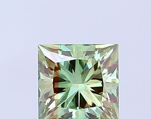 Loose Diamond - PRINCESS 1.08ct Fancy Vivid Green VS2: Loose Diamond - PRINCESS 1.08ct Fancy Vivid Green VS2 Source: This is a real non-mined Diamond that has been grown in a lab Shape: PRINCESS Carats: 1.08 Color: Fancy Vivid Green Certification: IGI Vid