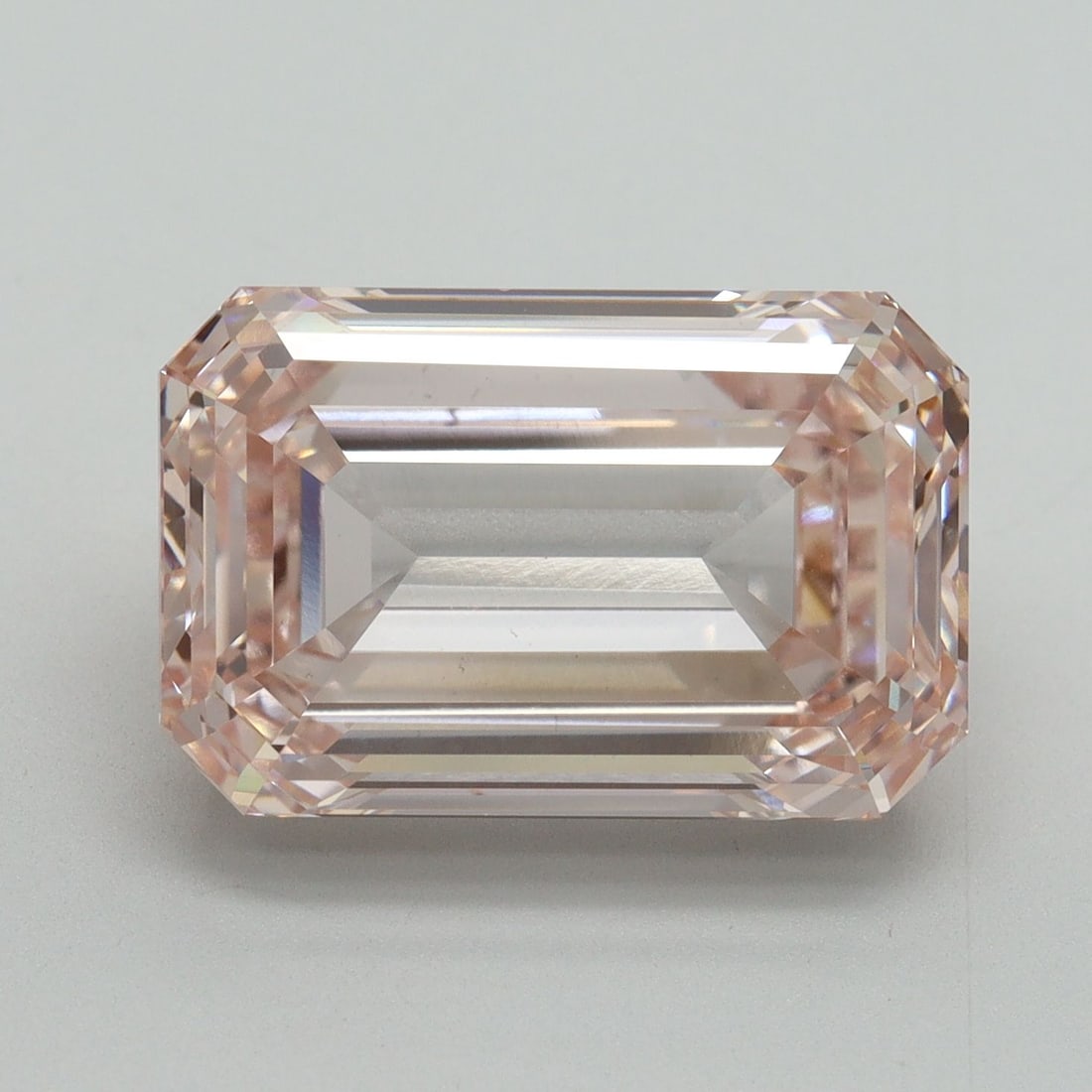 Loose Diamond - EMERALD 9.04ct Fancy Pink VS2: Loose Diamond - EMERALD 9.04ct Fancy Pink VS2 Source: This is a real non-mined Diamond that has been grown in a lab Shape: EMERALD Carats: 9.04 Color: Fancy Pink Certification: IGI Video: