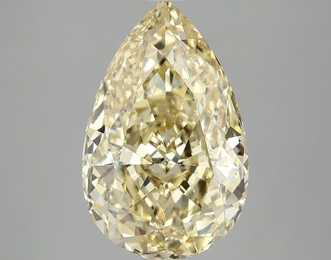 Loose Diamond - PEAR 4.07ct Fancy Vivid Yellow VS2: Loose Diamond - PEAR 4.07ct Fancy Vivid Yellow VS2 Source: This is a real non-mined Diamond that has been grown in a lab Shape: PEAR Carats: 4.07 Color: Fancy Vivid Yellow Certification: IGI Video: