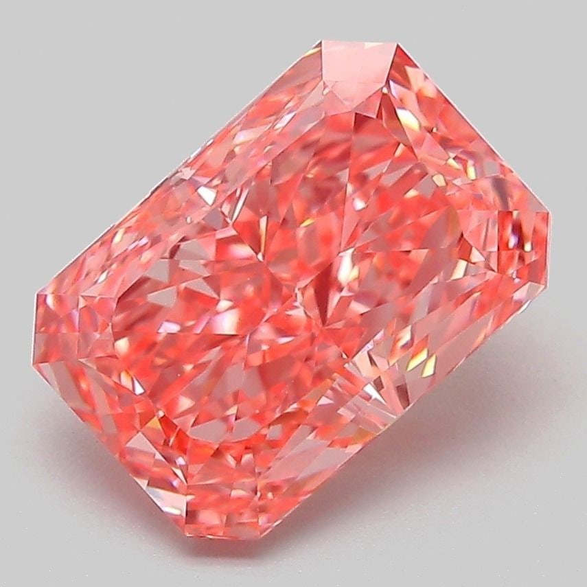 Loose Diamond - RADIANT 3.06ct Fancy Vivid Pink VVS2: Loose Diamond - RADIANT 3.06ct Fancy Vivid Pink VVS2 Source: This is a real non-mined Diamond that has been grown in a lab Shape: RADIANT Carats: 3.06 Color: Fancy Vivid Pink Certification: IGI Video: