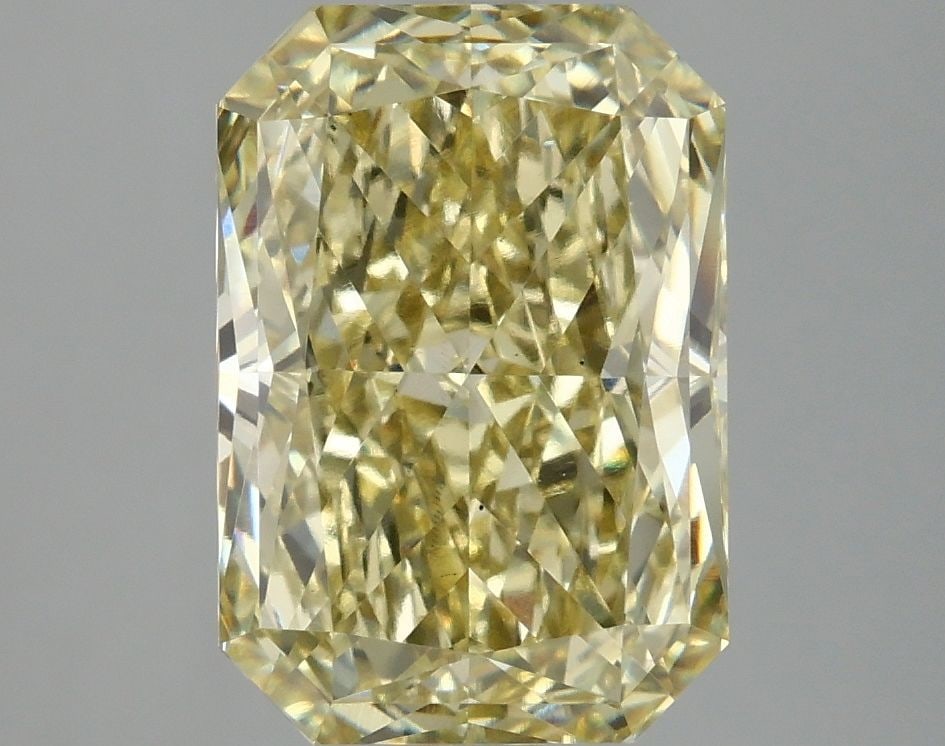 Loose Diamond - RADIANT 4.05ct Fancy Intense Yellow VS1: Loose Diamond - RADIANT 4.05ct Fancy Intense Yellow VS1 Source: This is a real non-mined Diamond that has been grown in a lab Shape: RADIANT Carats: 4.05 Color: Fancy Intense Yellow Certification: IGI