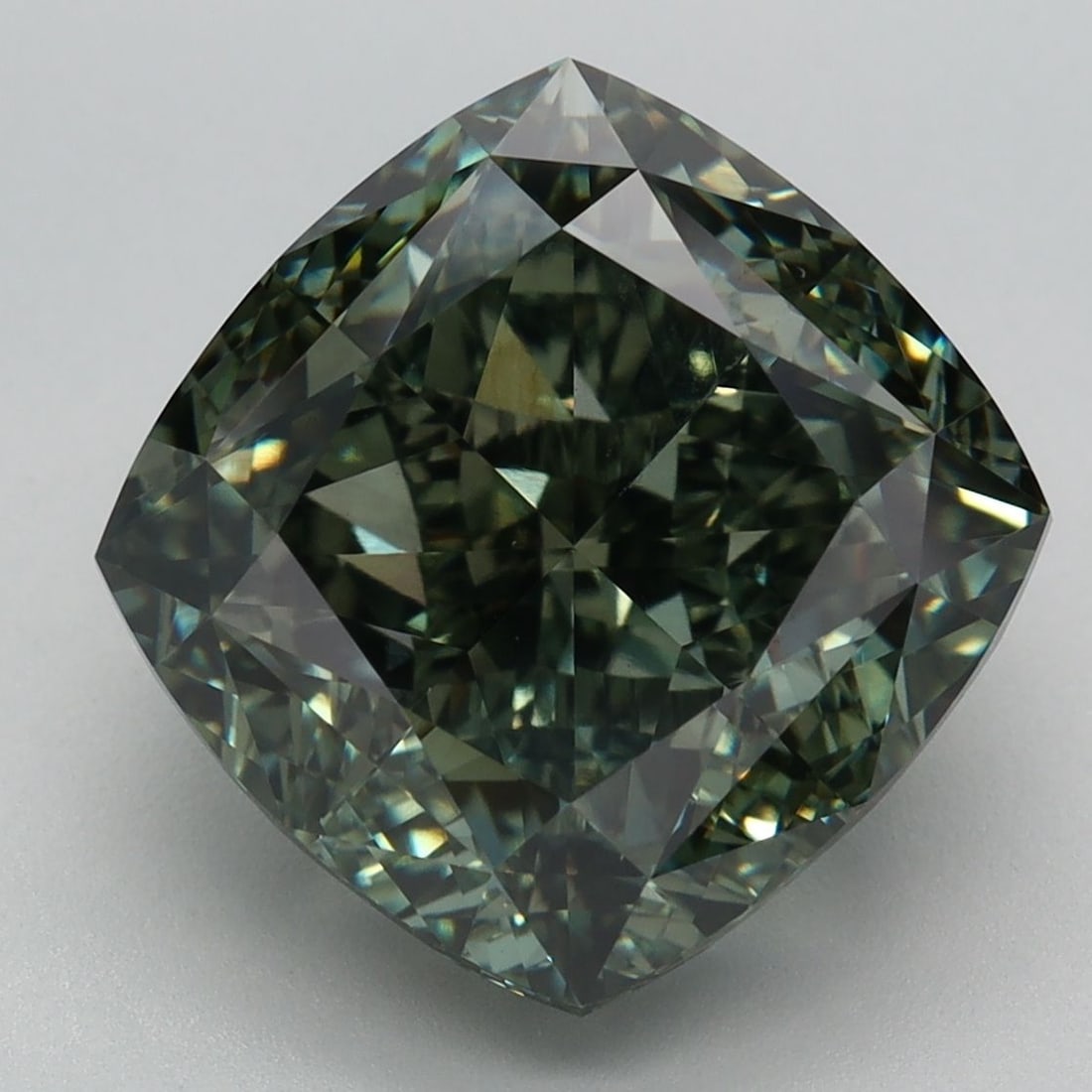 Loose Diamond - CUSHION MODIFIED 7.66ct Fancy Vivid Green VVS2: Loose Diamond - CUSHION MODIFIED 7.66ct Fancy Vivid Green VVS2 Source: This is a real non-mined Diamond that has been grown in a lab Shape: CUSHION MODIFIED Carats: 7.66 Color: Fancy Vivid Green Certi