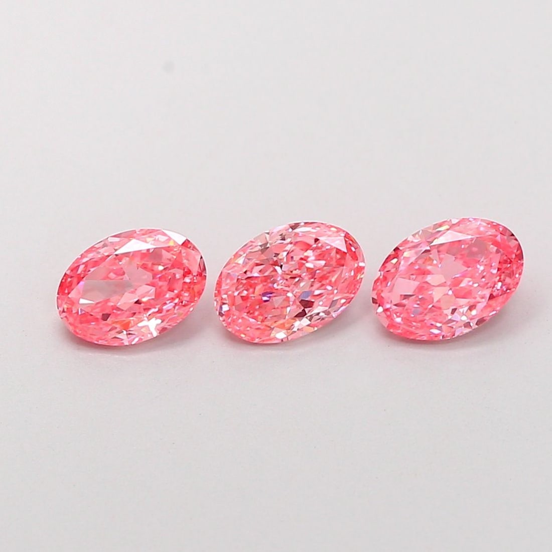 Loose Diamond - OVAL 1.55ct Fancy Vivid Pink VS1 (1 of 1)