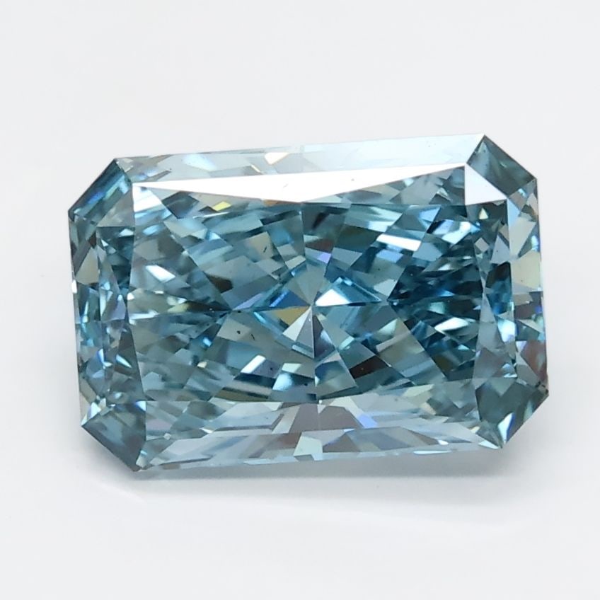 Loose Diamond - RADIANT 1.91ct Blue VS2: Loose Diamond - RADIANT 1.91ct Blue VS2 Source: This is a real non-mined Diamond that has been grown in a lab Shape: RADIANT Carats: 1.91 Color: Blue Certification: NONE Video: